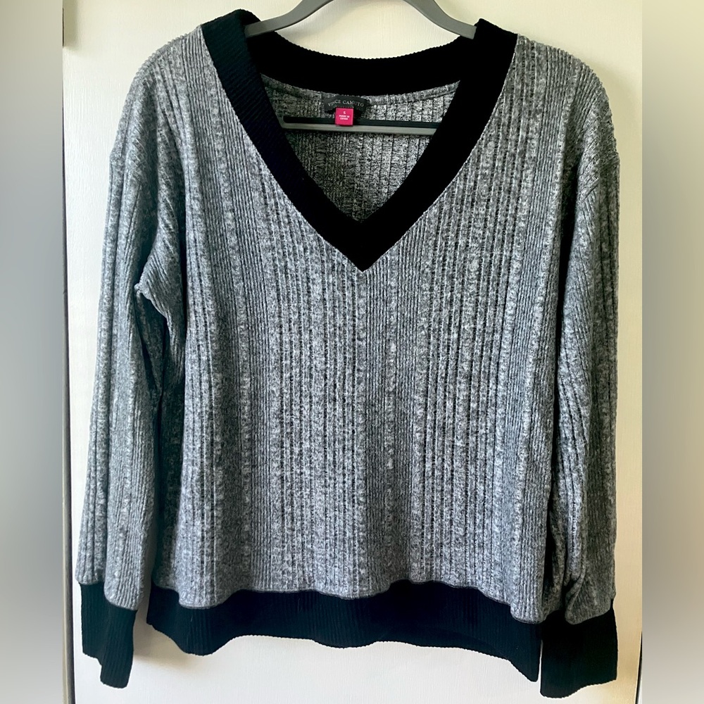 Vince Camuto Plush Ribbed V-neck Pull-over Sweater Gray with Black Womens Small